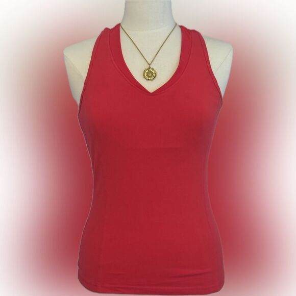 Danskin Now bright pink fun workout top with built-in bra! - Picture 1 of 9